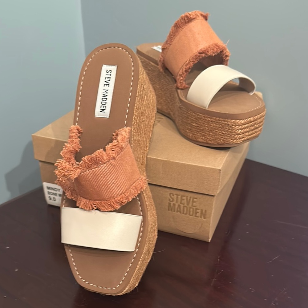 Brand new. Steve Madden Orange and Cream Platform Shoes ‘Mindy’